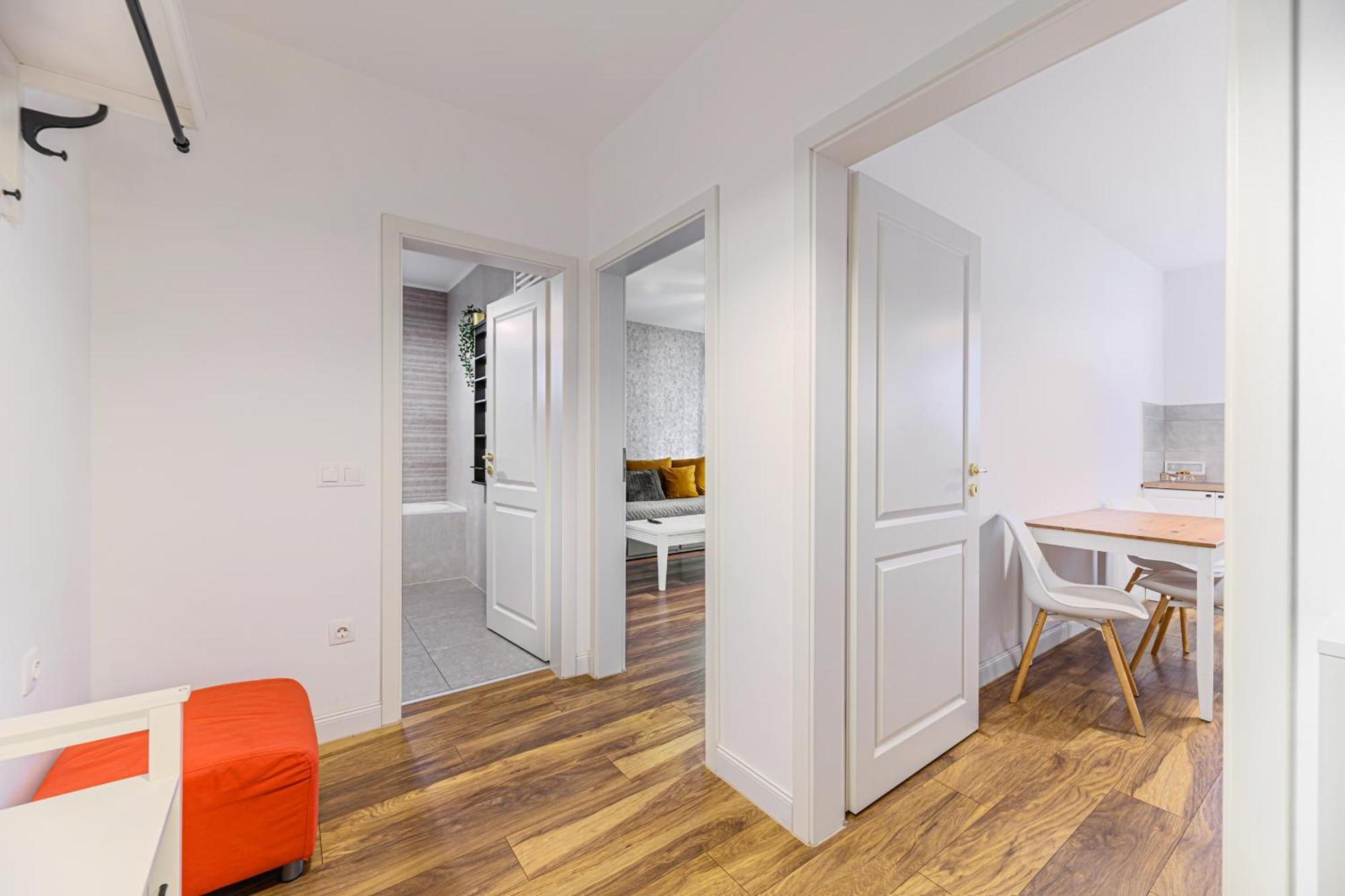 Koa - Sunlight Apartment Брашов Екстер'єр фото