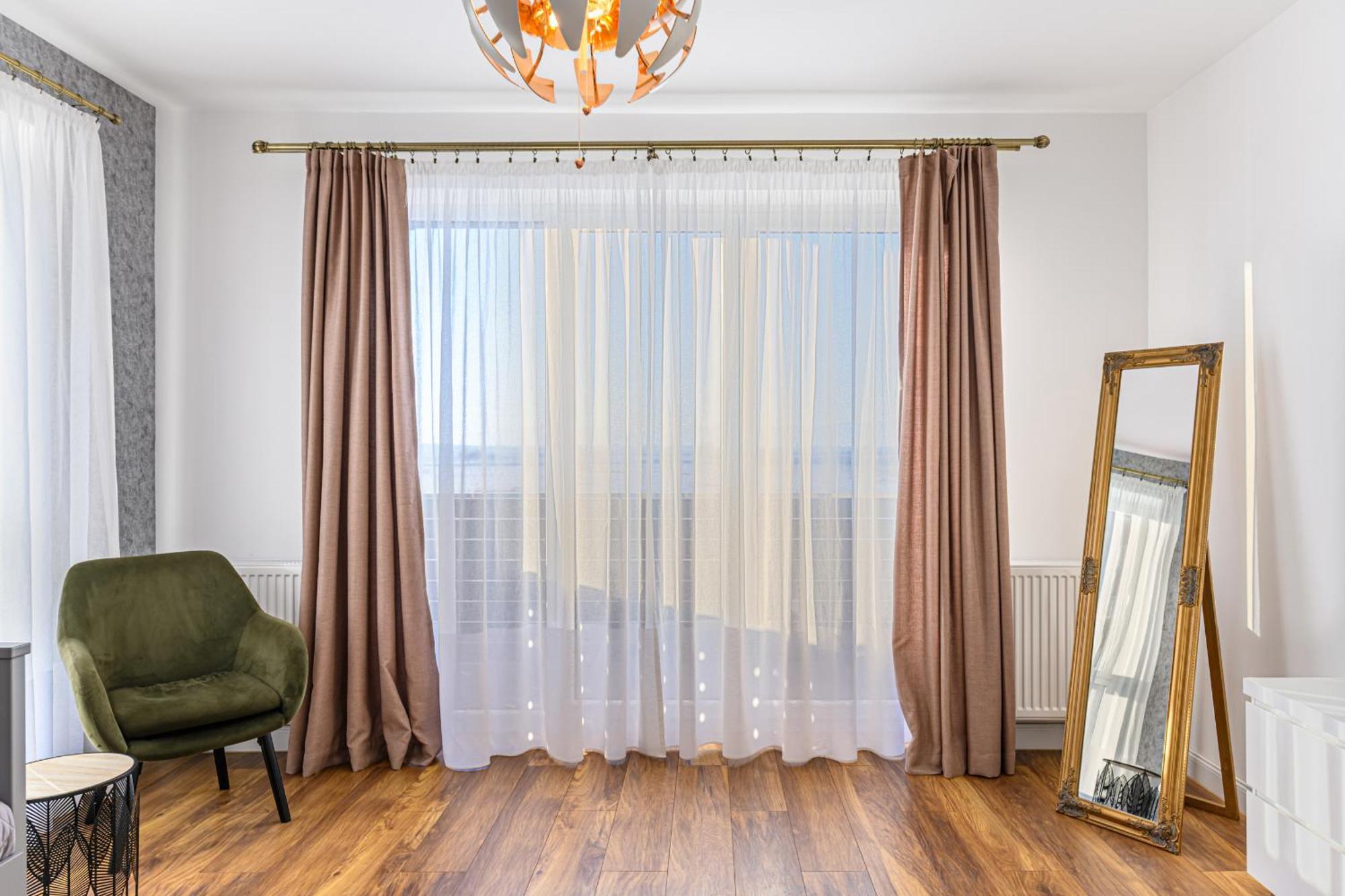 Koa - Sunlight Apartment Брашов Екстер'єр фото