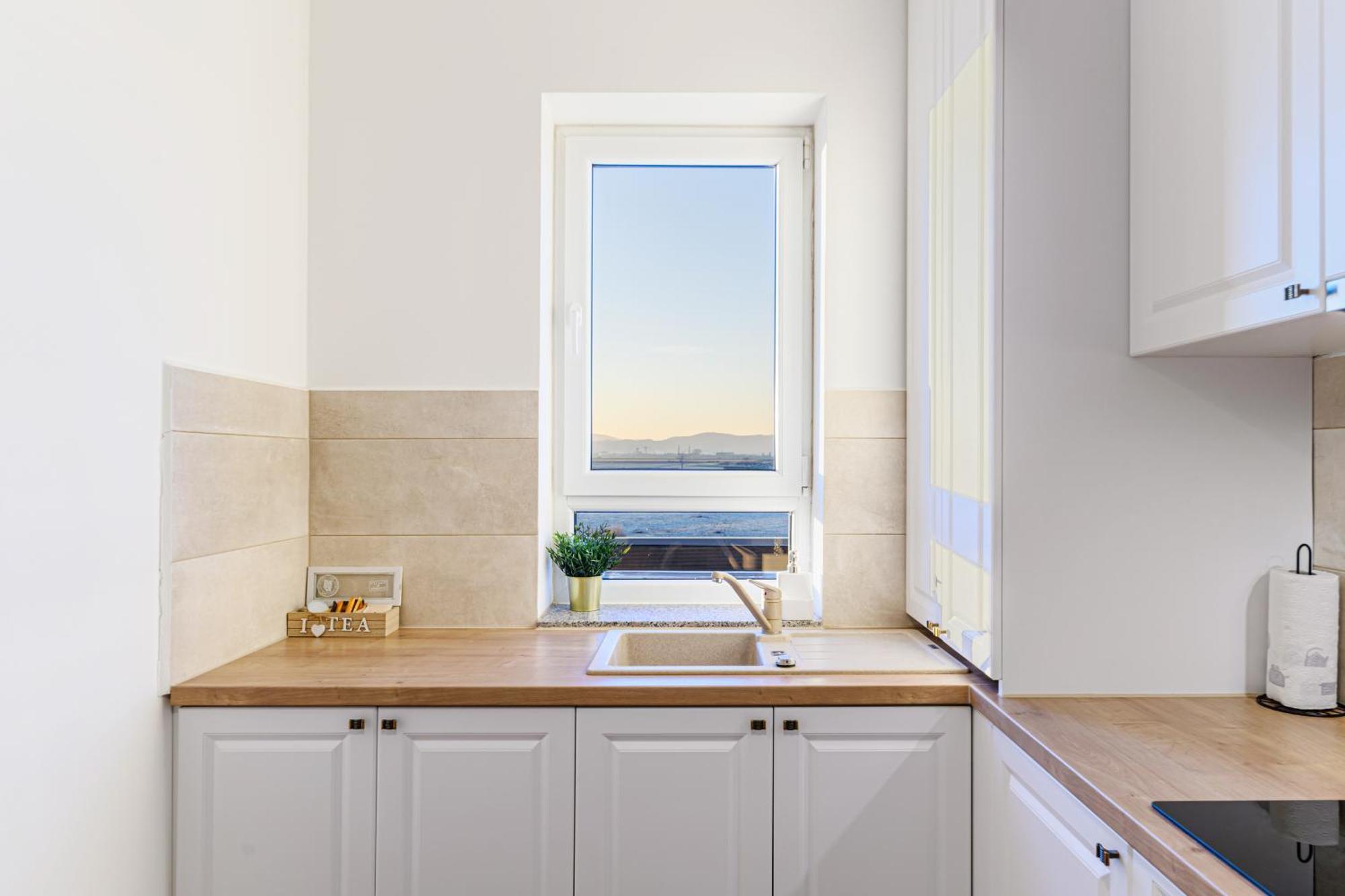 Koa - Sunlight Apartment Брашов Екстер'єр фото